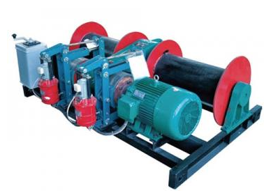 非標(biāo)卷揚機的展示圖